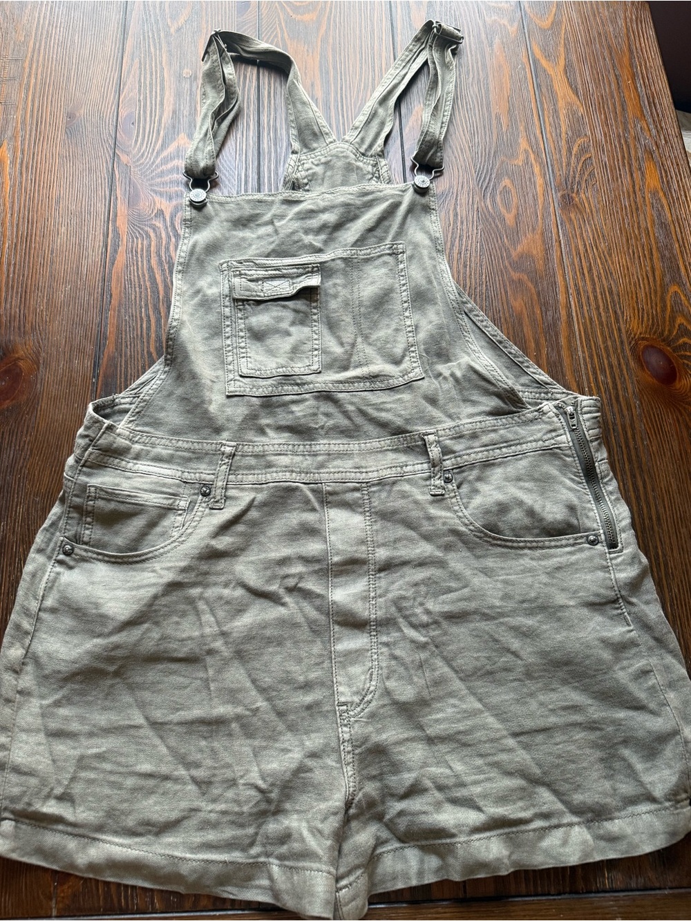 American Eagle Outfitters Olive Utility Short Overalls